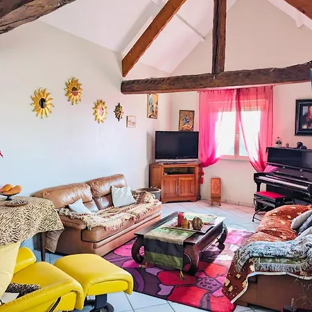 Maison Entiere Et Spacieuse Dovie Holiday home Chateau-Thierry